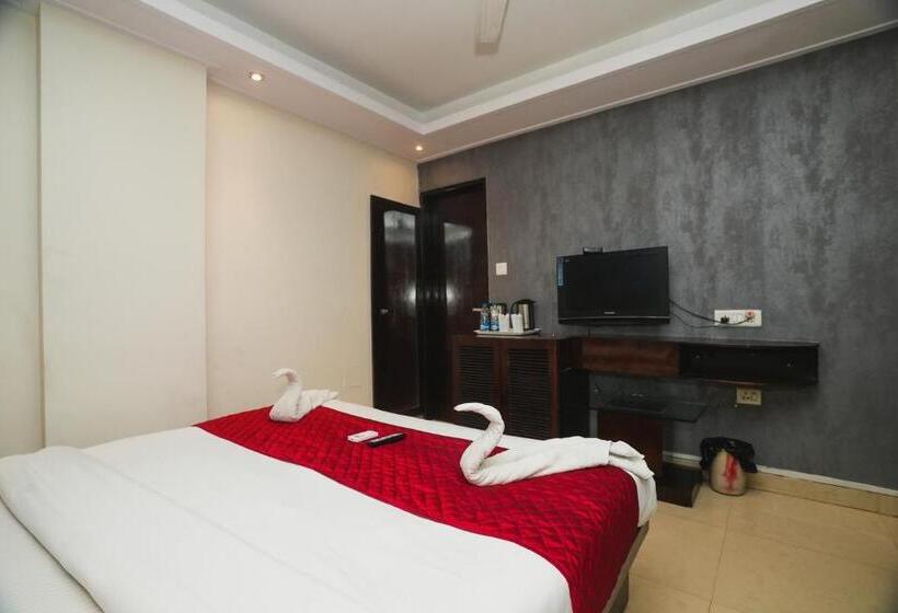 Отель B Continental