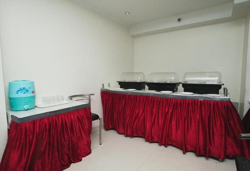 Отель B Continental