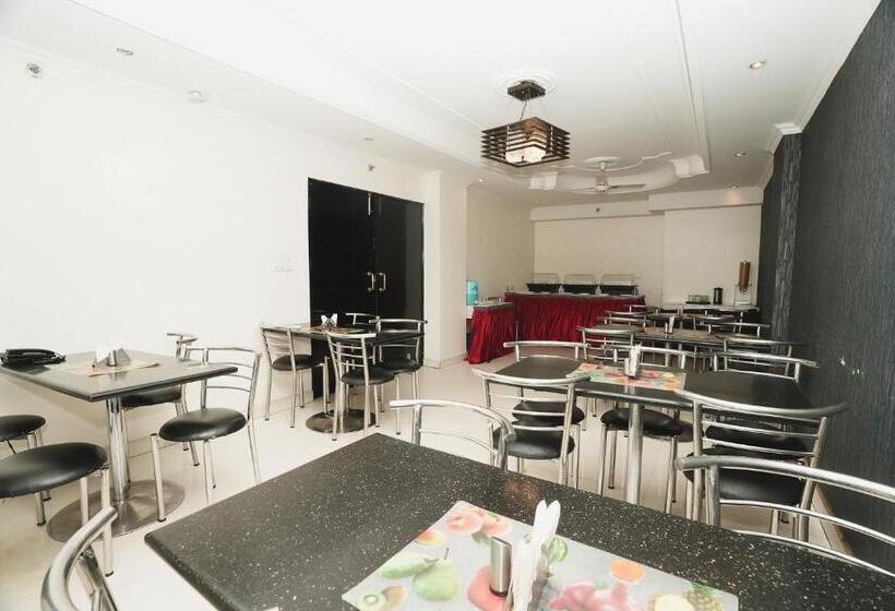 Отель B Continental