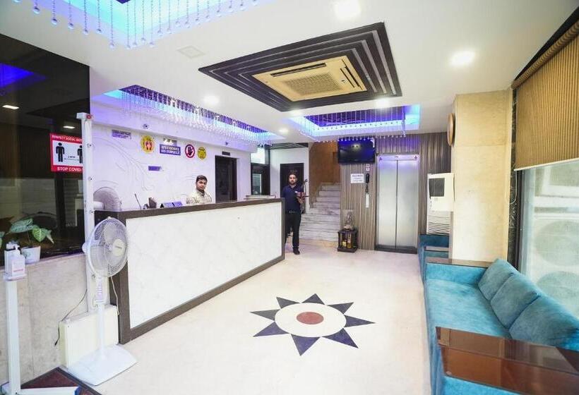 Отель B Continental