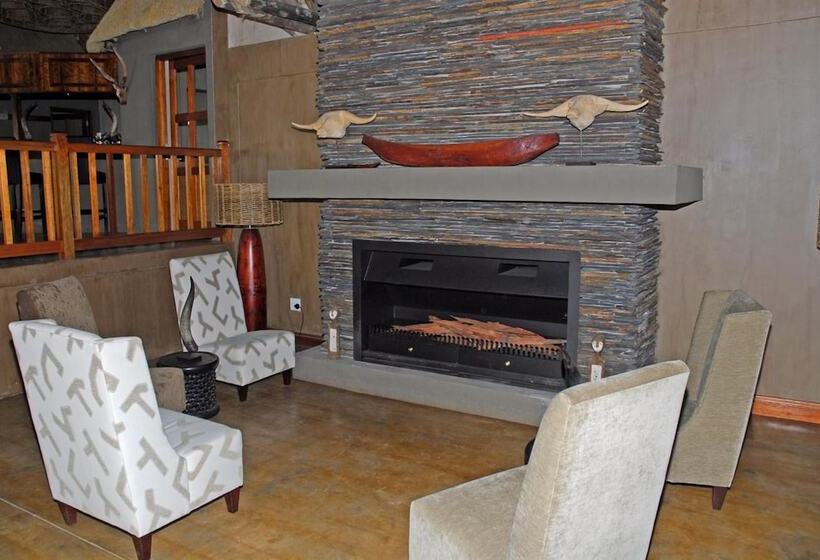 בית מלון כפרי Divava Okavango Resort & Spa