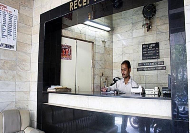 Отель East Lite