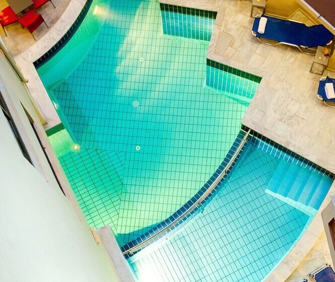 Elina Hotel Apartments