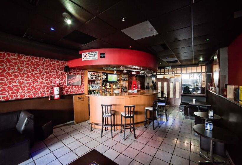 هتل Elizabeth Central