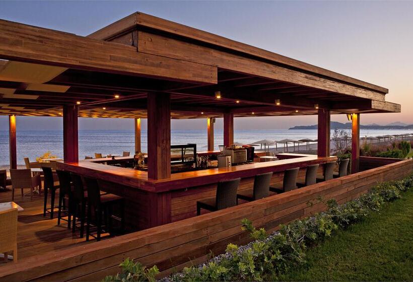 Отель Elysium Resort & Spa