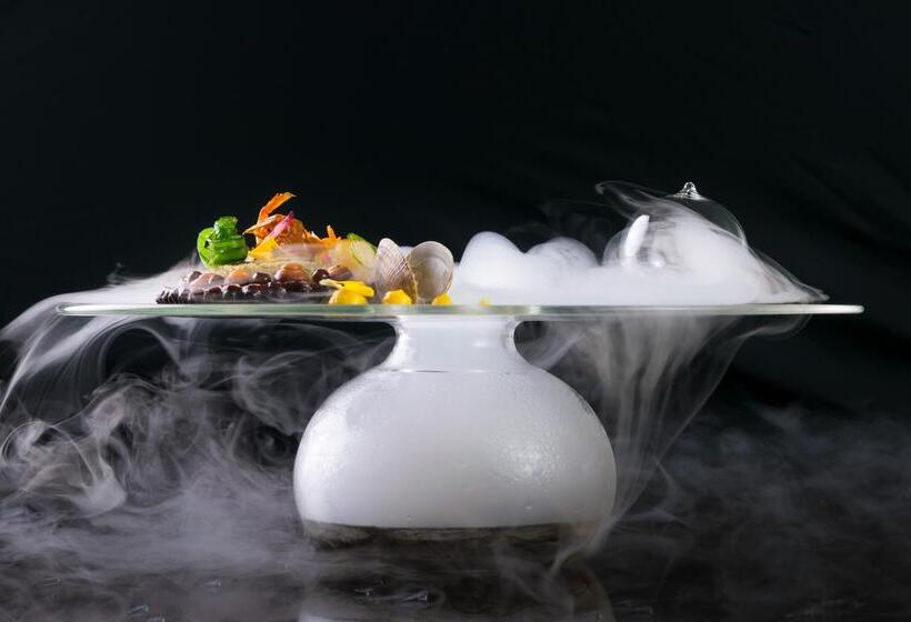 Отель Elysium Resort & Spa