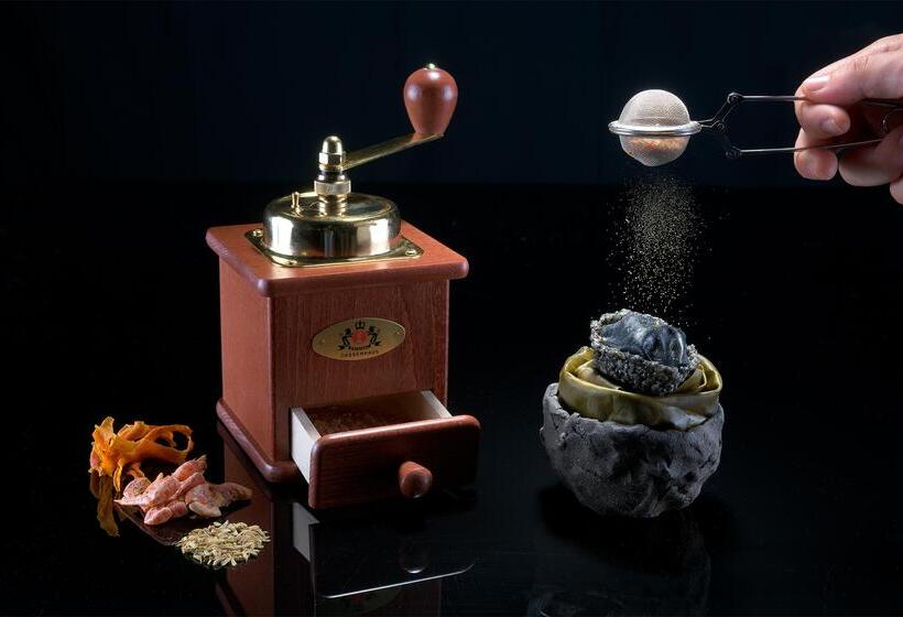 Отель Elysium Resort & Spa