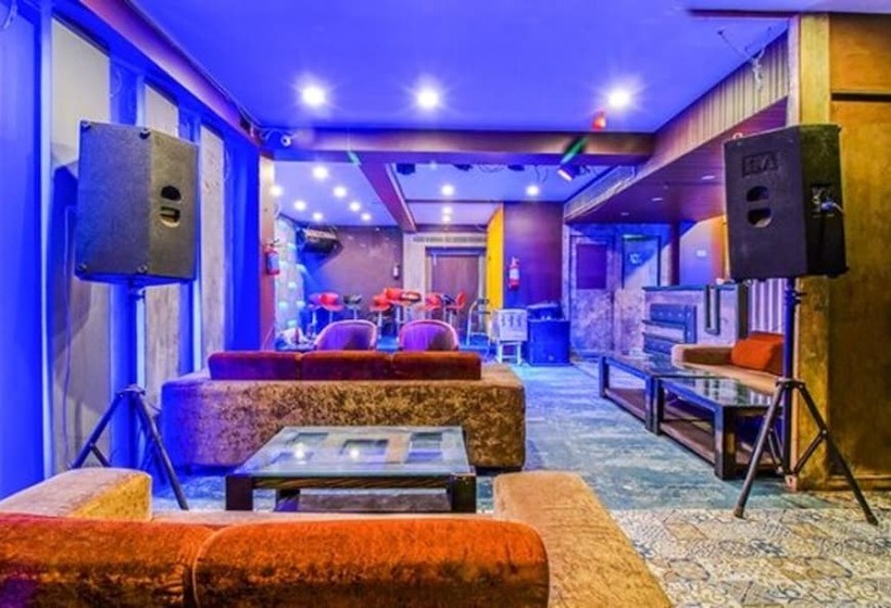 Fabhotel White Klove Paharganj