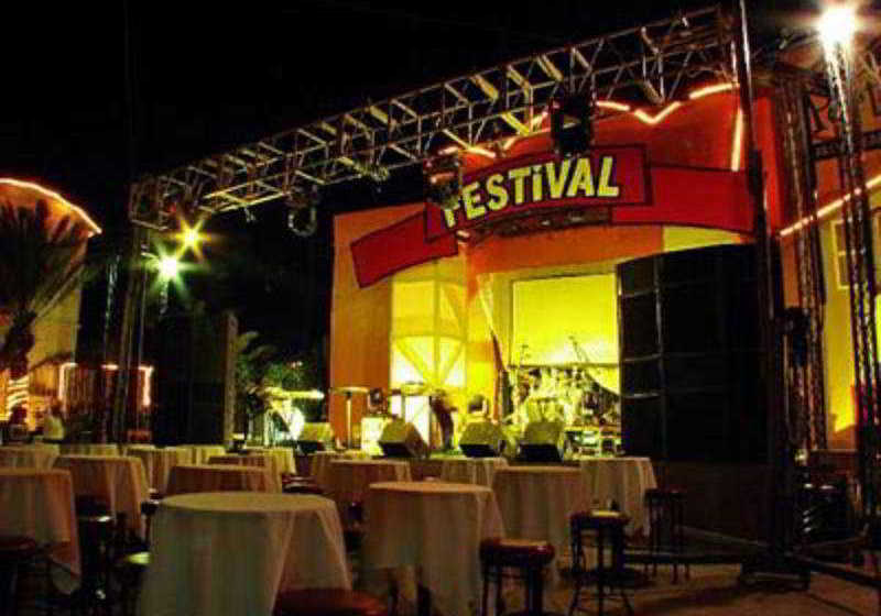 فندق Festival Plaza
