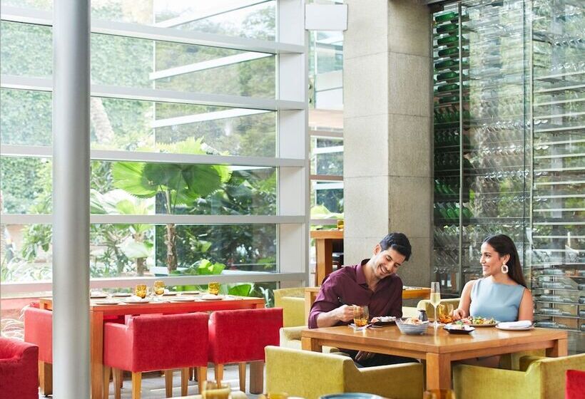 Four Seasons Hotel Mumbai