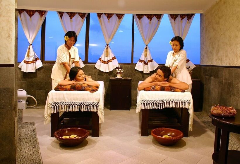 호텔 Grand Arkenso Park View