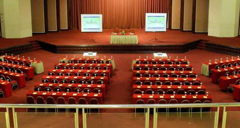 호텔 Grand Arkenso Park View