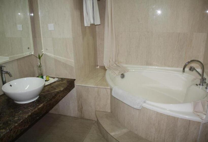 ホテル Grand Pasundan Convention