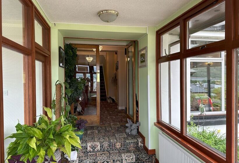 酒店 Guisachan Guest House