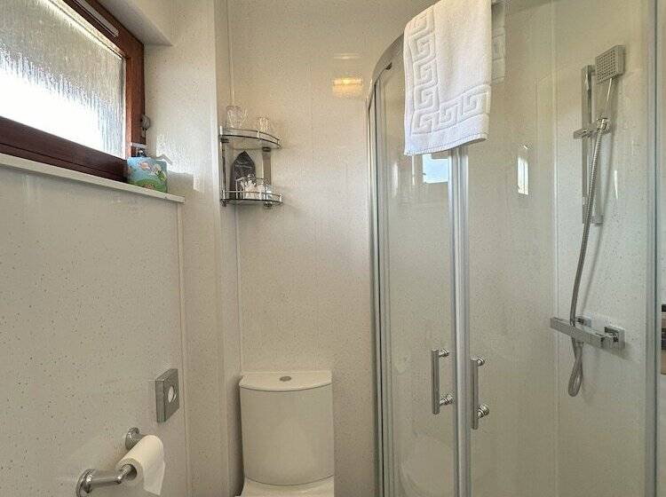 酒店 Guisachan Guest House