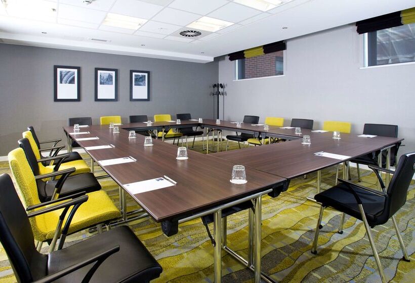 בית מלון כפרי Hampton By Hilton Liverpool City Center