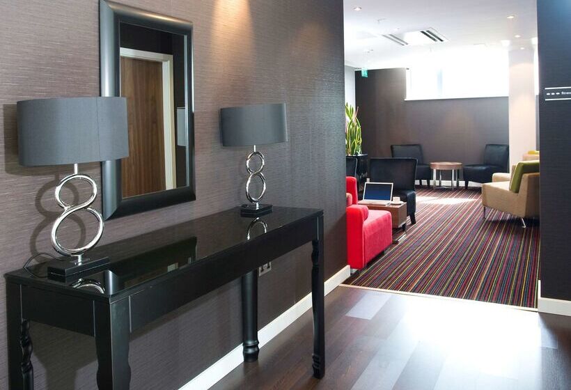 בית מלון כפרי Hampton By Hilton Liverpool City Center
