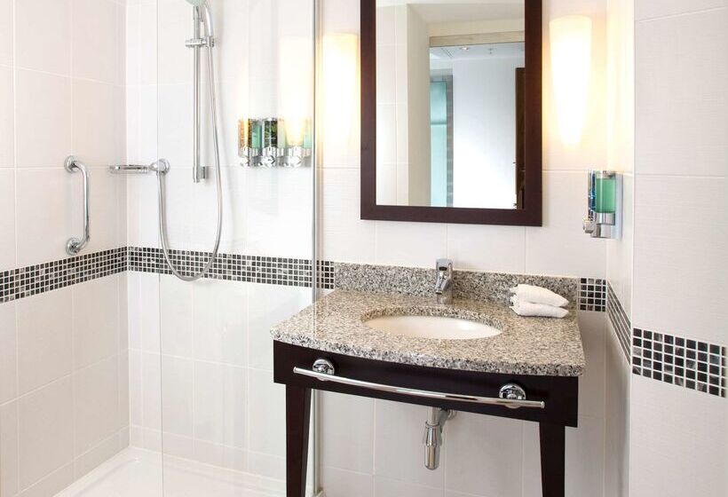 בית מלון כפרי Hampton By Hilton Liverpool City Center