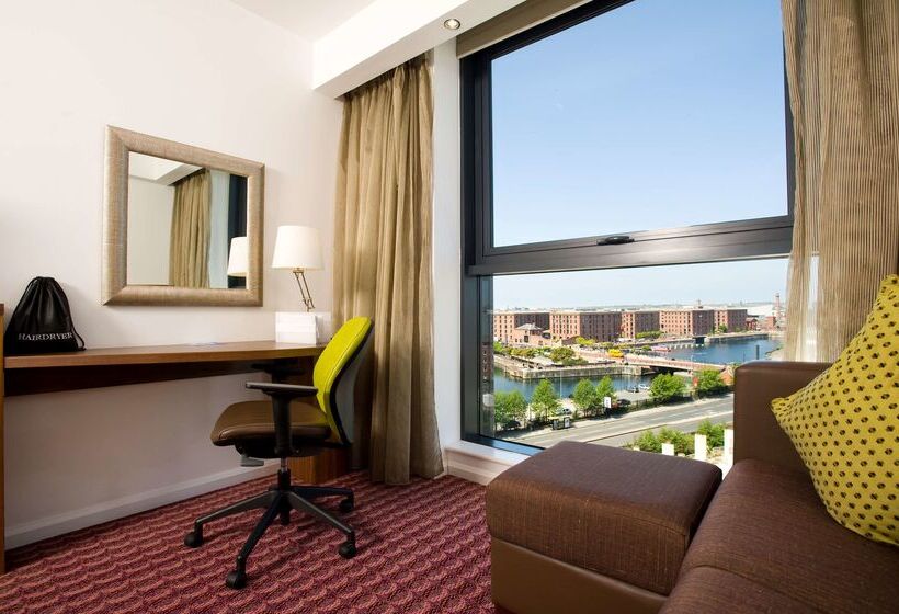 בית מלון כפרי Hampton By Hilton Liverpool City Center