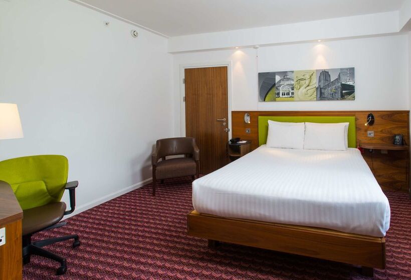 בית מלון כפרי Hampton By Hilton Liverpool City Center