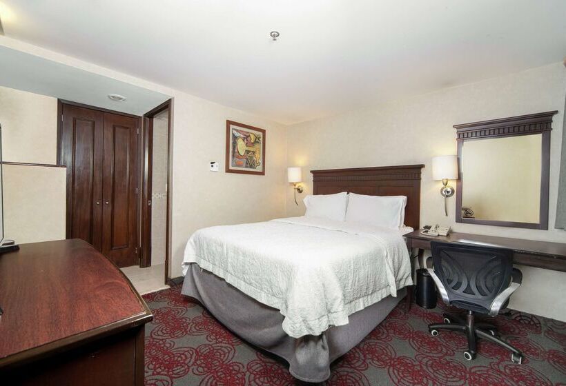 هتل Hampton Inn & Suites Mexico City Centro Historico