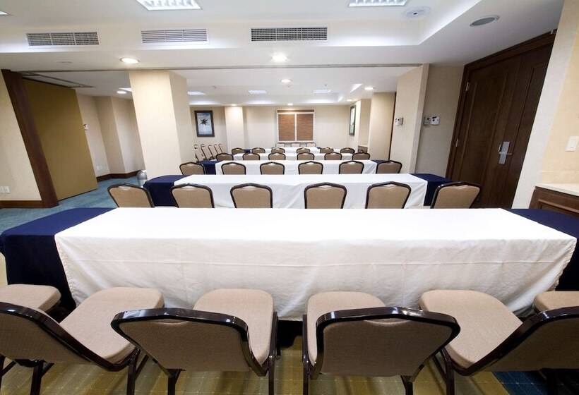 هتل Hampton Inn & Suites Mexico City Centro Historico