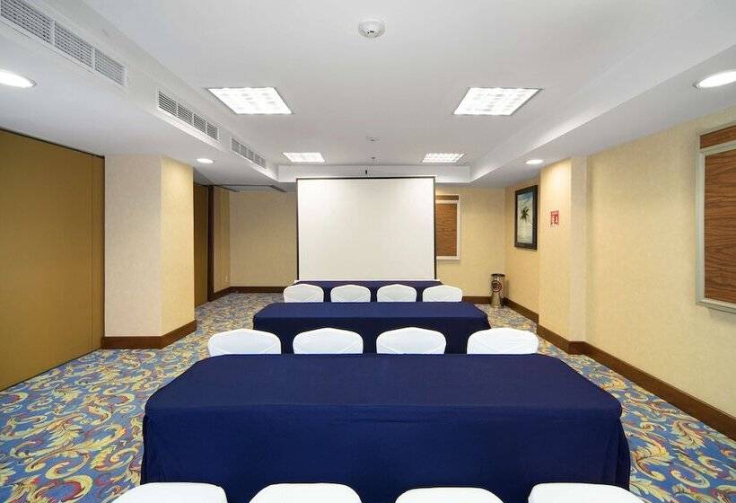 هتل Hampton Inn & Suites Mexico City Centro Historico