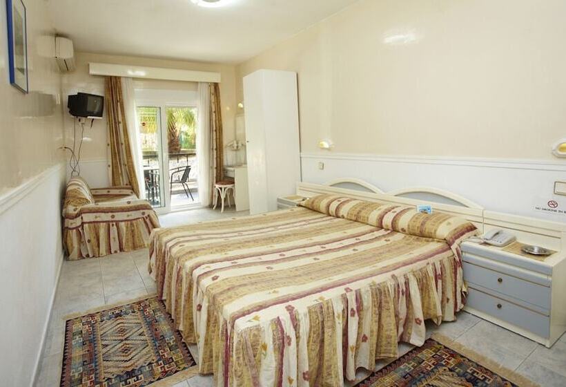 בית מלון כפרי Hanioti Grand Victoria