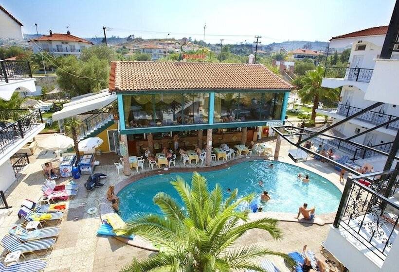 בית מלון כפרי Hanioti Grand Victoria