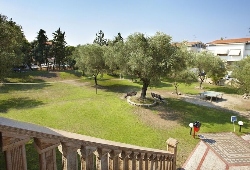 בית מלון כפרי Hanioti Grand Victoria