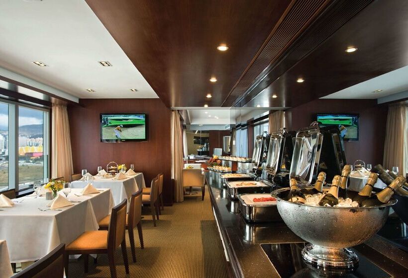 هتل Harbour Plaza 8 Degrees