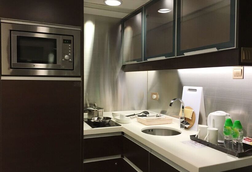 هتل Harbour Plaza 8 Degrees