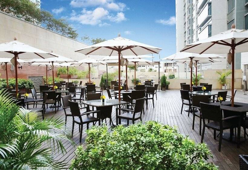 هتل Harbour Plaza 8 Degrees