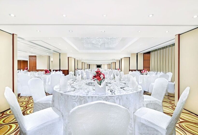 هتل Harbour Plaza 8 Degrees