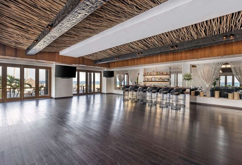 ホテル Cabo Azul, A Hilton Vacation Club