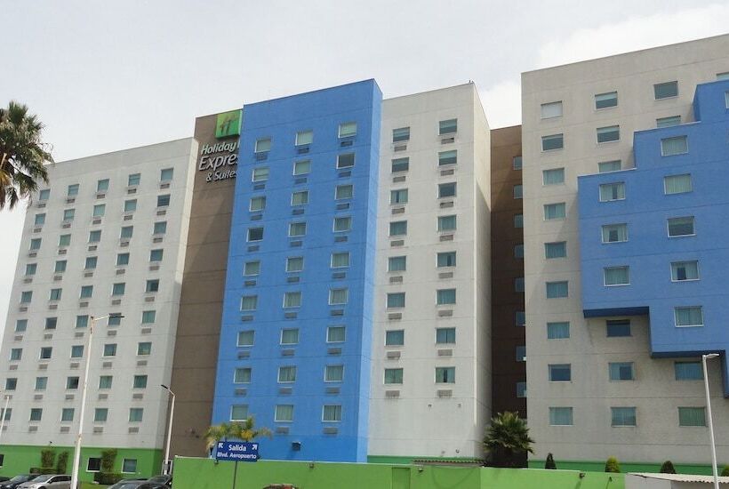 فندق Holiday Inn Express & Suites Toluca Zona Aeropuerto, An Ihg
