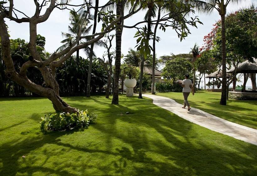 Отель Holiday Inn Resort Baruna Bali, An Ihg