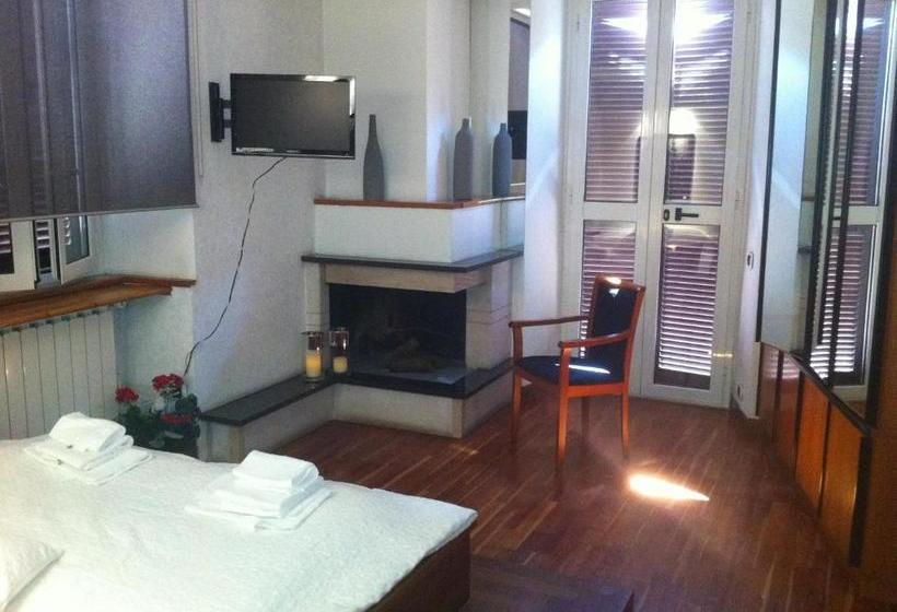 هتل Home Holiday Vatican Museums