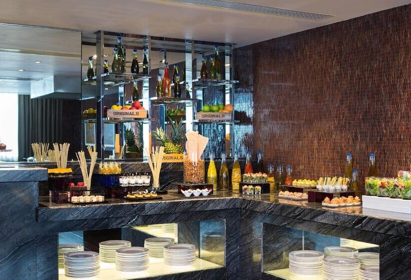 هتل Hong Kong Skycity Marriott