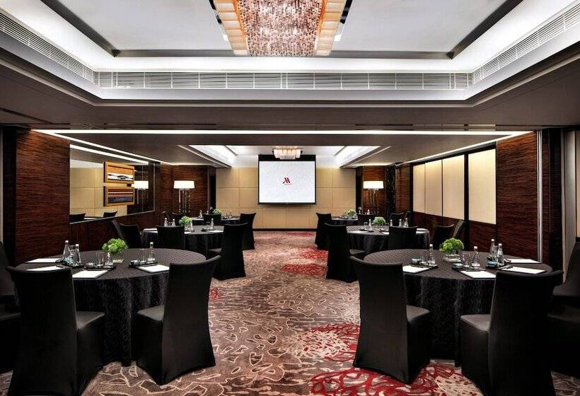 هتل Hong Kong Skycity Marriott