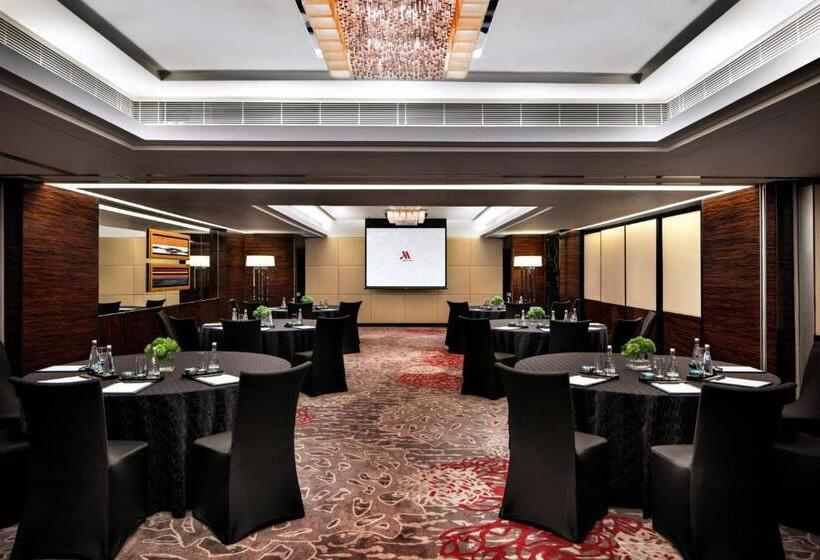 هتل Hong Kong Skycity Marriott