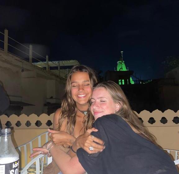 فندق Hostel Mantra