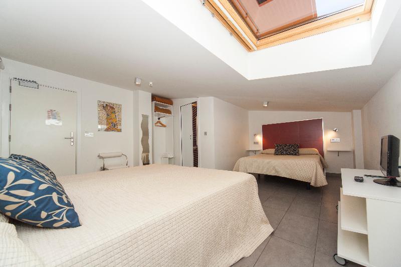 هتل Alda Soria Rooms