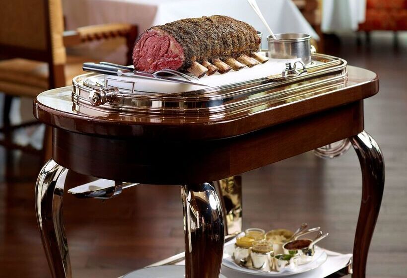 هتل Hyatt Regency Hong Kong, Tsim Sha Tsui