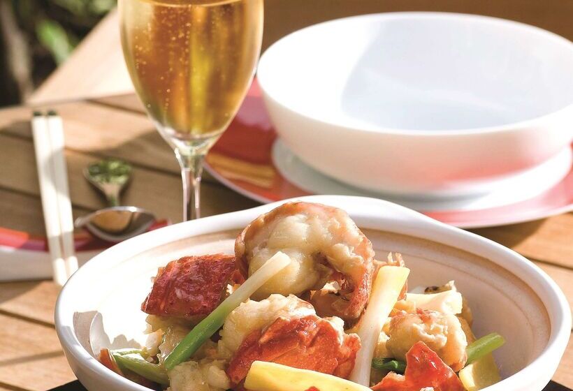 هتل Hyatt Regency Hong Kong, Tsim Sha Tsui