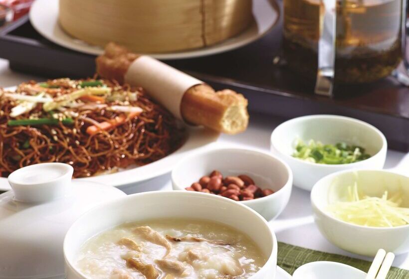 هتل Hyatt Regency Hong Kong, Tsim Sha Tsui