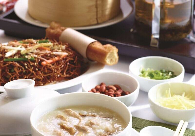 هتل Hyatt Regency Hong Kong, Tsim Sha Tsui