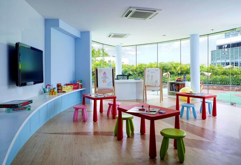 هتل Hyatt Regency Hong Kong, Sha Tin