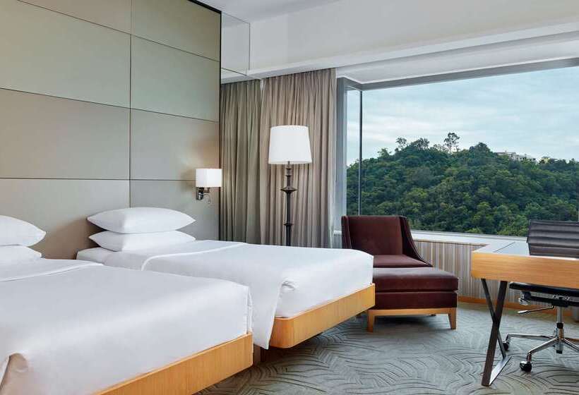 هتل Hyatt Regency Hong Kong, Sha Tin