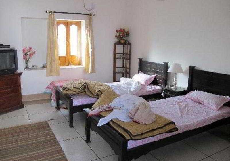 فندق Indrashan Homestay